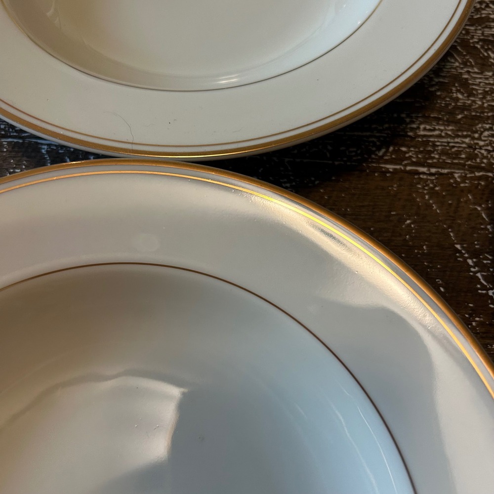 Mikasa Trousdale L2801 Ivory China Rimmed Soup Bowls Set of 5 Gold Trim Japan - Picture 4 of 5